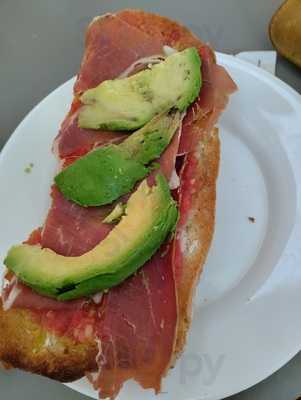 Café Bar Casa Luthier