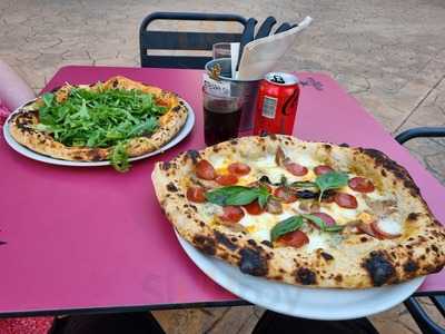 L'italiano Pizzería Y Trattoria 