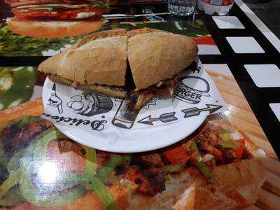 Pekes Hamburgueseria