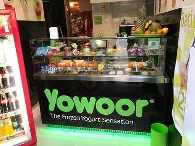 Yowoor And Fruit