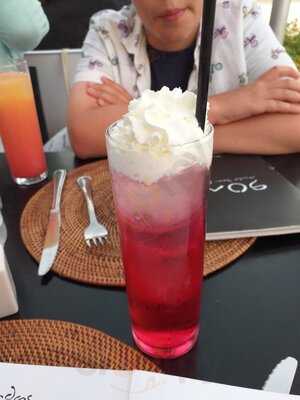 90 Miles Bar & Restaurant