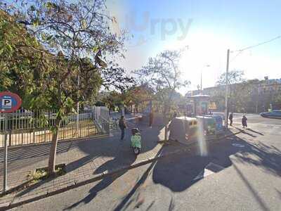 Kiosko De Churros De La Macarena