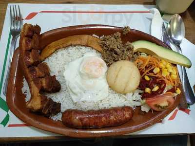 Restaurante Y Pastelería Colombia A La Carta