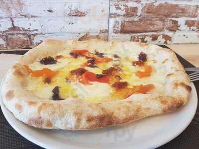 Listo Pasta&pizza Street Food