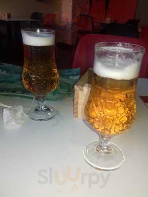 El Selfie - Cafe & Bar