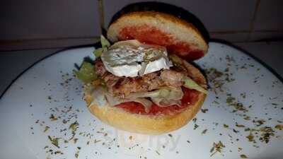 Bocadilleria La Peke