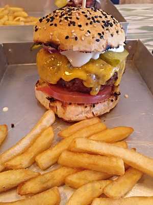 La Parrillita Pizza & Burger