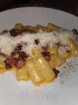 Casa Nostra Pizzeria Trattoria