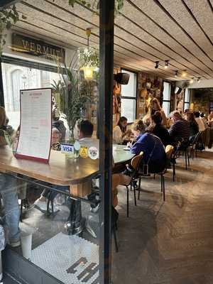 Mr Robinson Barcelona