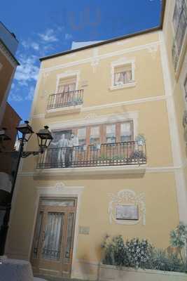 Forn De Pa, Tutusaus