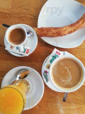 Churrería Heladería Los Olivares