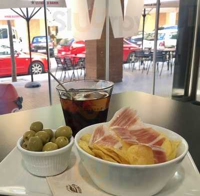 Luxury Tapes & Drinks