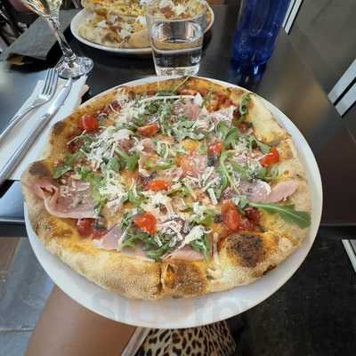 Antonio Pucci Pizzeria