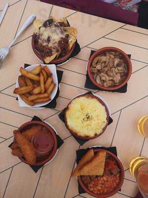 Red Rocks Sports Bar