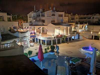 Red Rocks Sports Bar