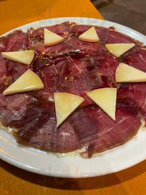 Taberna El Balcon Del Tubo