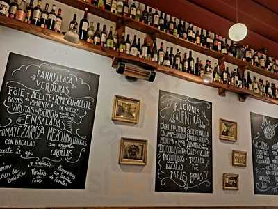 Taberna El Balcon Del Tubo