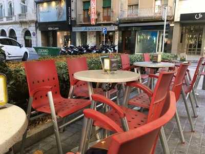 Cafeteria Geladeria Mantakau