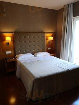 Restaurante Hotel Macia Monasterio De Los Basílios