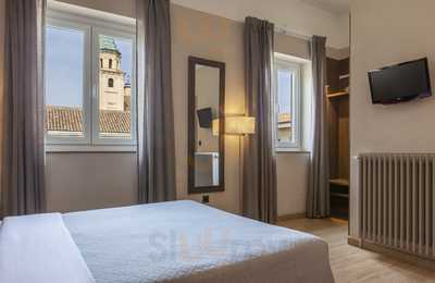 Restaurante Hotel Macia Monasterio De Los Basílios