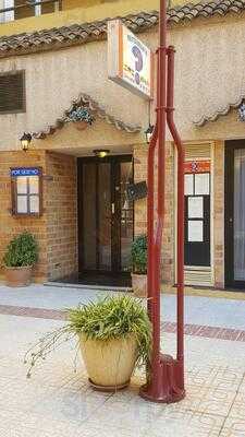 Restaurant Por Que No?