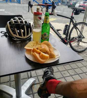 Restaurante " Charla 24 "