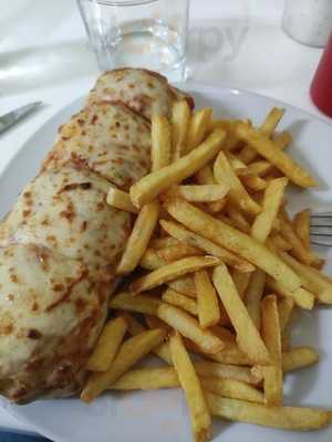 Delhi Pizzeria Kebab