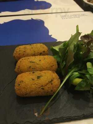 Mariantonieta Food Bar