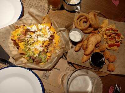 The Black Turtle - Paseo Alameda