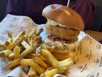 The Black Turtle - Paseo Alameda