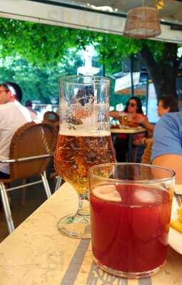 El Laurel Cafè & Taberna