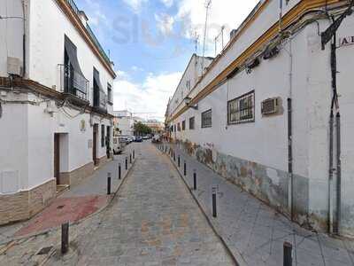 Antigua Taberna El Carbonero