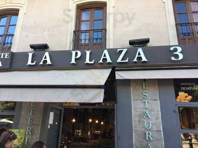 La Plaza 3