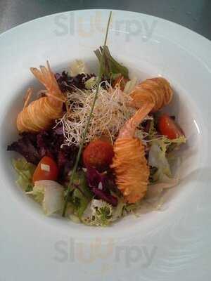 Zhero Star Sushi Bar & Coffee