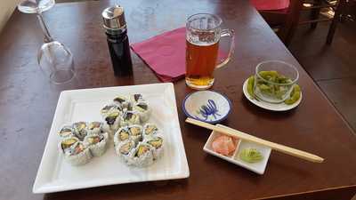 Zhero Star Sushi Bar & Coffee