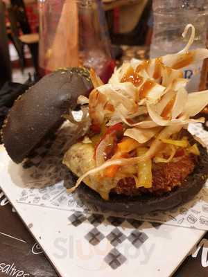 Tres Quarts De Quinze