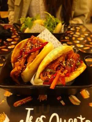 Tres Quarts De Quinze