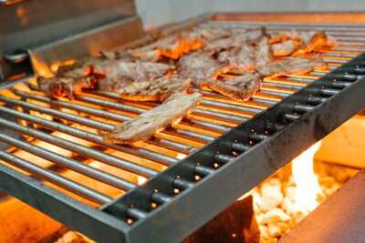 Cervecería Huracán Asador