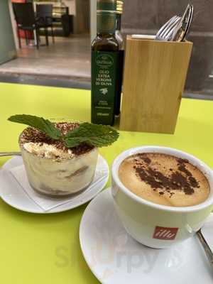 La Familia Bistro-bar