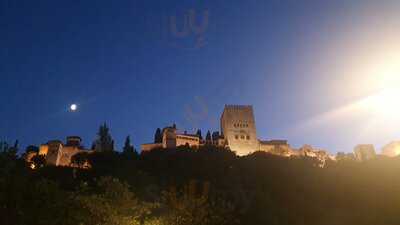 Puerta De Los Tristes
