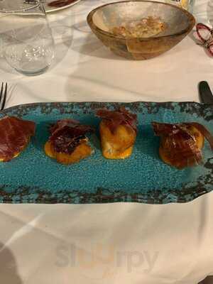 Oliva Iberoteca - Vinoteca