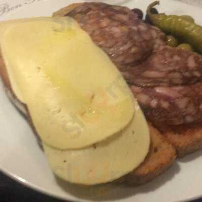 Es Llogaret Bar Restaurant