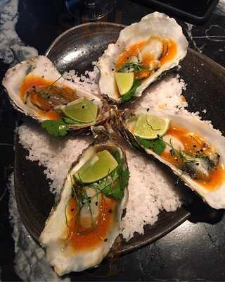 Burbujas Cava & Gastro Bar