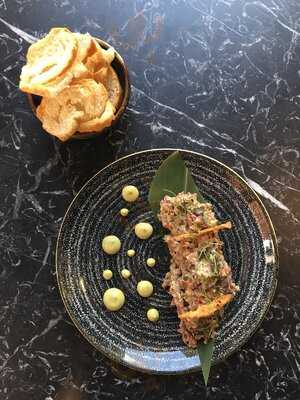 Burbujas Cava & Gastro Bar