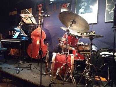 Jimmy Glass Jazz Bar