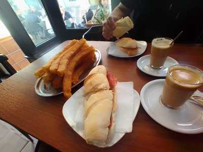 Cafe Bar Las Cuatro Esquinas