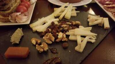 Wine & Tapas Del Duero