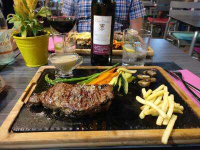 Al Forno Pizzería - Photo 8