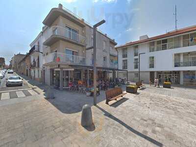 El Centre Bar Restaurante Cafetería