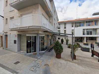 El Centre Bar Restaurante Cafetería